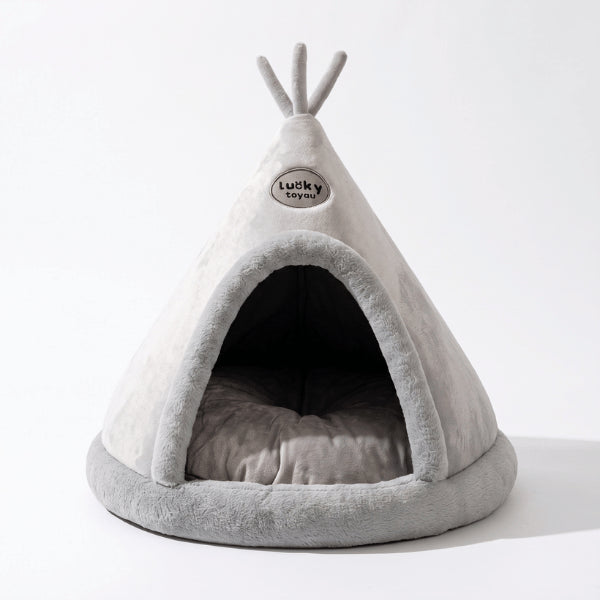 Abri chaton gris en forme de tipi douillet pour repos intime et rassurant