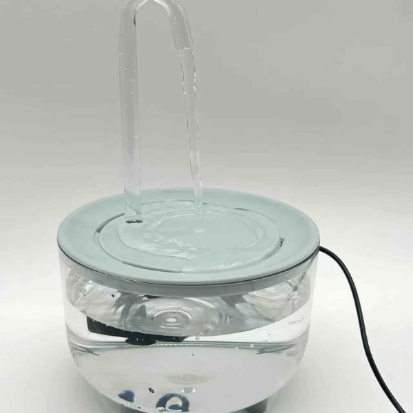 Fontaine à eau pour chat fleuron verte tube transparent CatDrinker™
