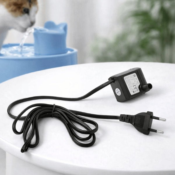 Pompe pour fontaine à eau chat avec câble et prise secteur
