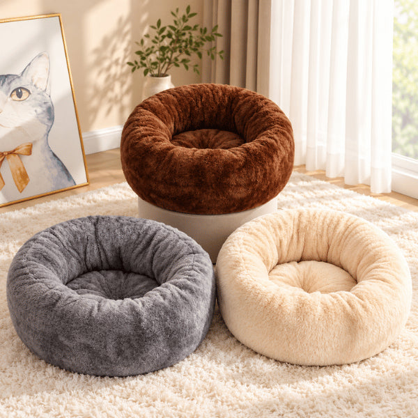 Poufs pour chats beige gris et marron disponibles en plusieurs tailles selon gabarit